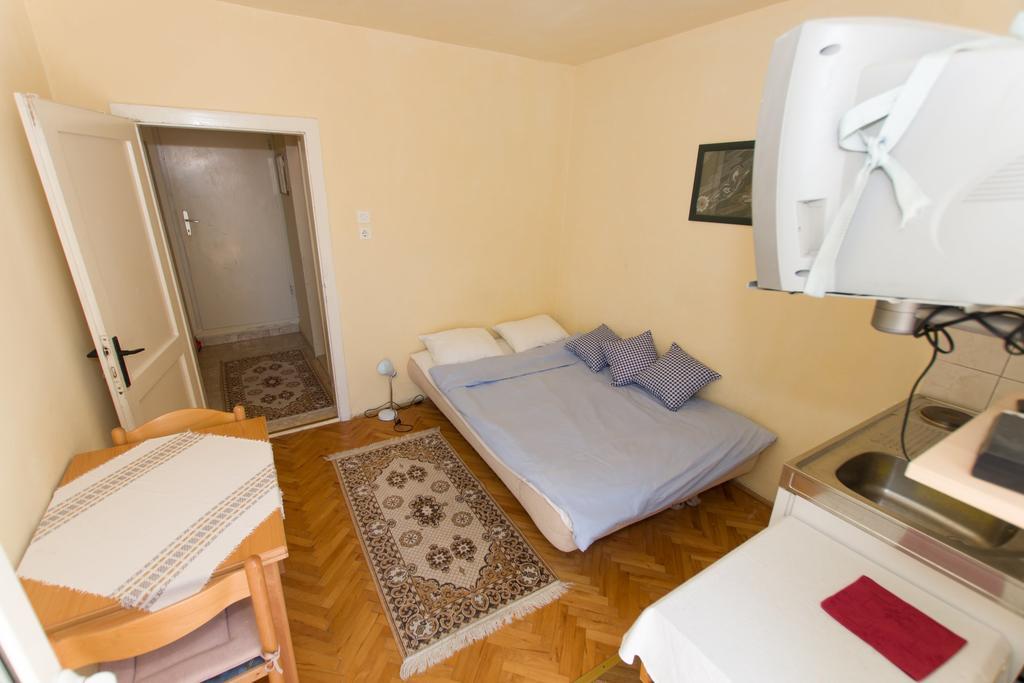 Studios Jakov Макарска Екстериор снимка